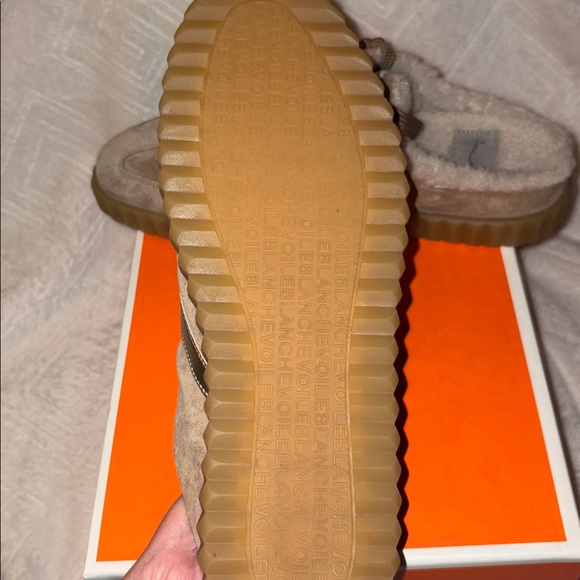 NWT VOILE BLANCHE Ines Faux Shearling Lined Mule in Light Brown - Picture 16 of 16